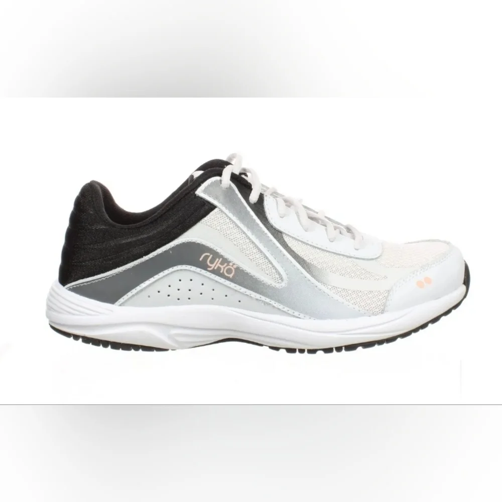 NWB Ryka black trim white  sneakers 👟 7